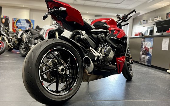 Gebrauchtmotorrad Ducati Streetfighter V2 - Bild 4