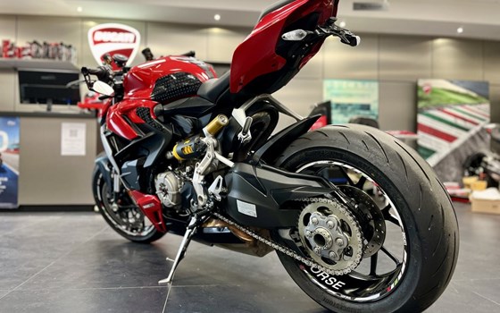 Gebrauchtmotorrad Ducati Streetfighter V2 - Bild 6