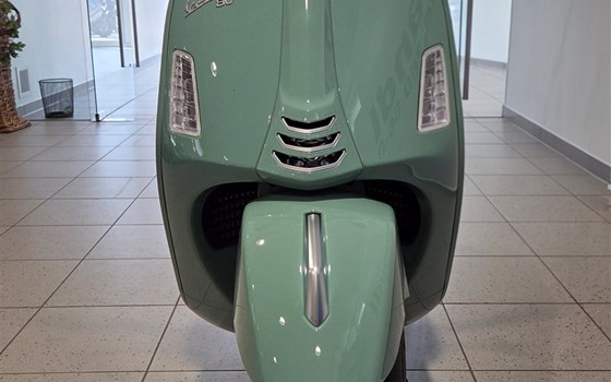 Neufahrzeug Vespa GTS 80th 310 - Bild 6
