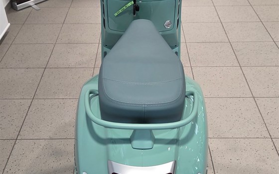 Neufahrzeug Vespa GTS 80th 310 - Bild 4