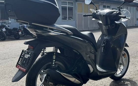 Gebrauchtmotorrad Honda SH125 - Bild 3