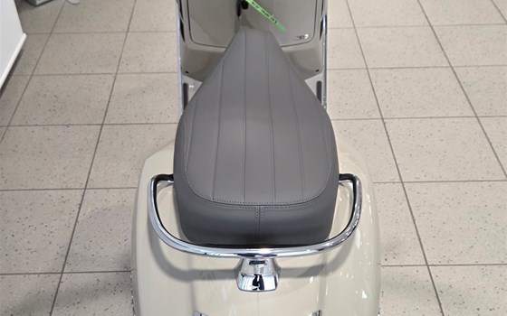 Neufahrzeug Vespa GTS 125 - Bild 3