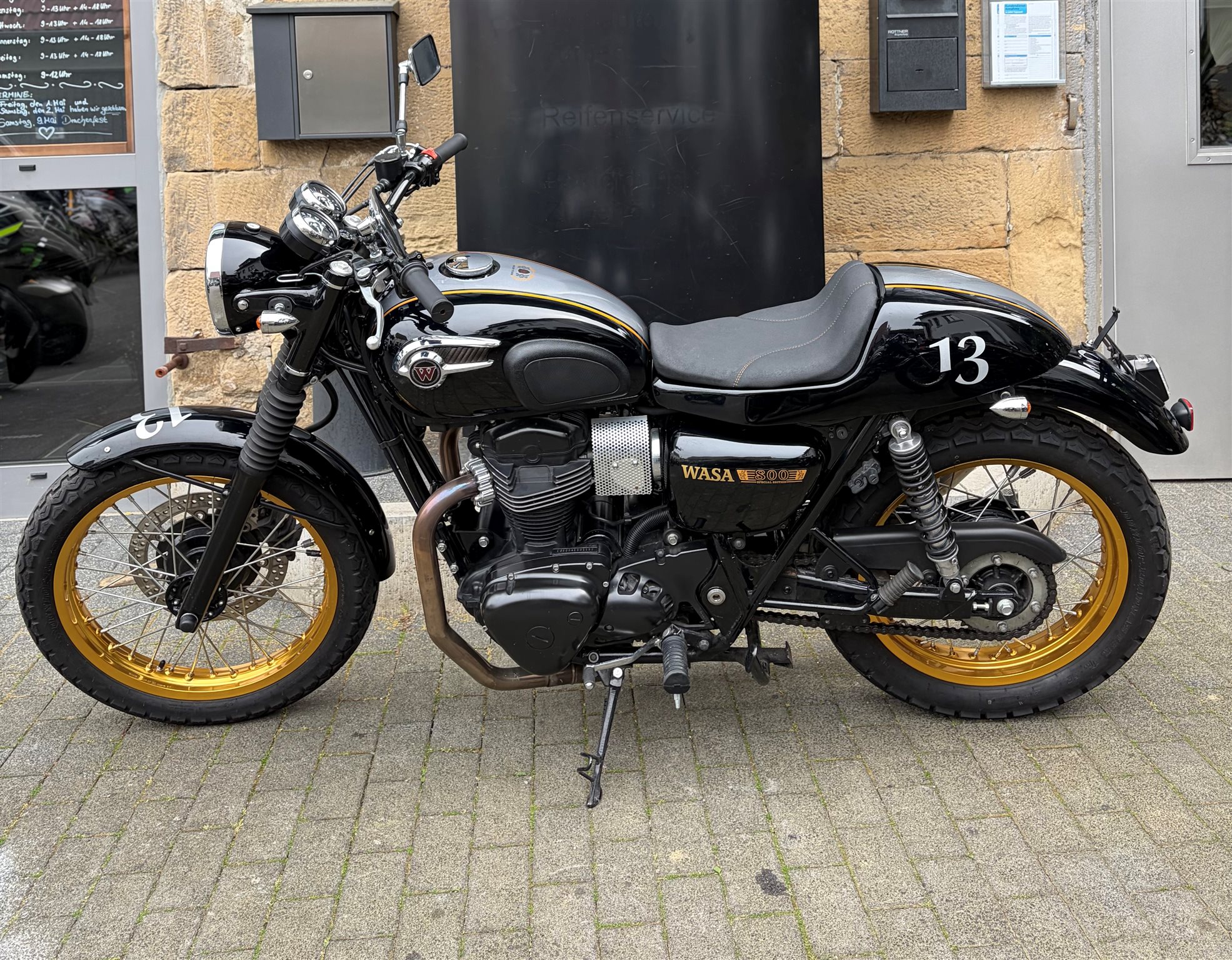 Kawasaki W800