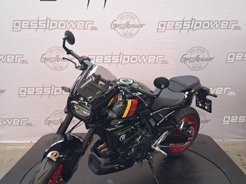 Suzuki GSX-8TT