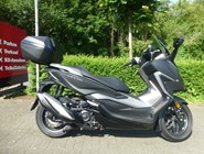 Honda Forza 350
