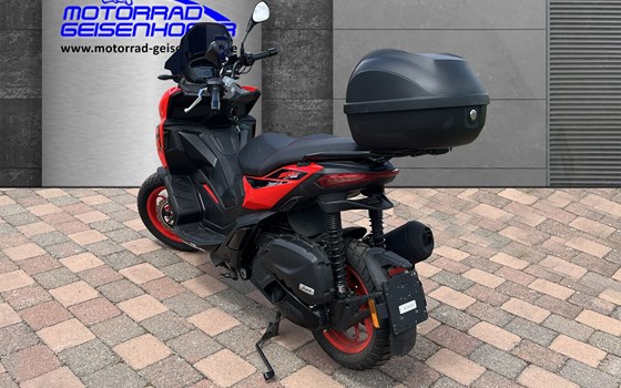 Gebrauchtmotorrad Aprilia SR GT 200 - Bild 3