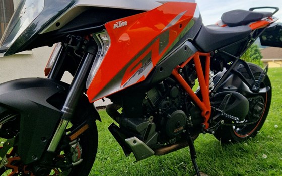 Gebrauchtmotorrad KTM 1290 Super Duke GT - Bild 2