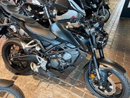 Honda CB125R