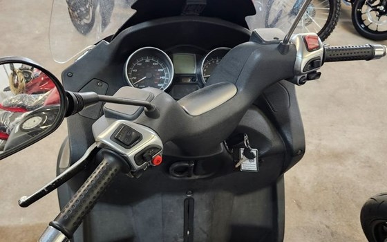 Gebrauchtmotorrad Piaggio MP3 125 - Bild 3