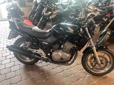 CB 500