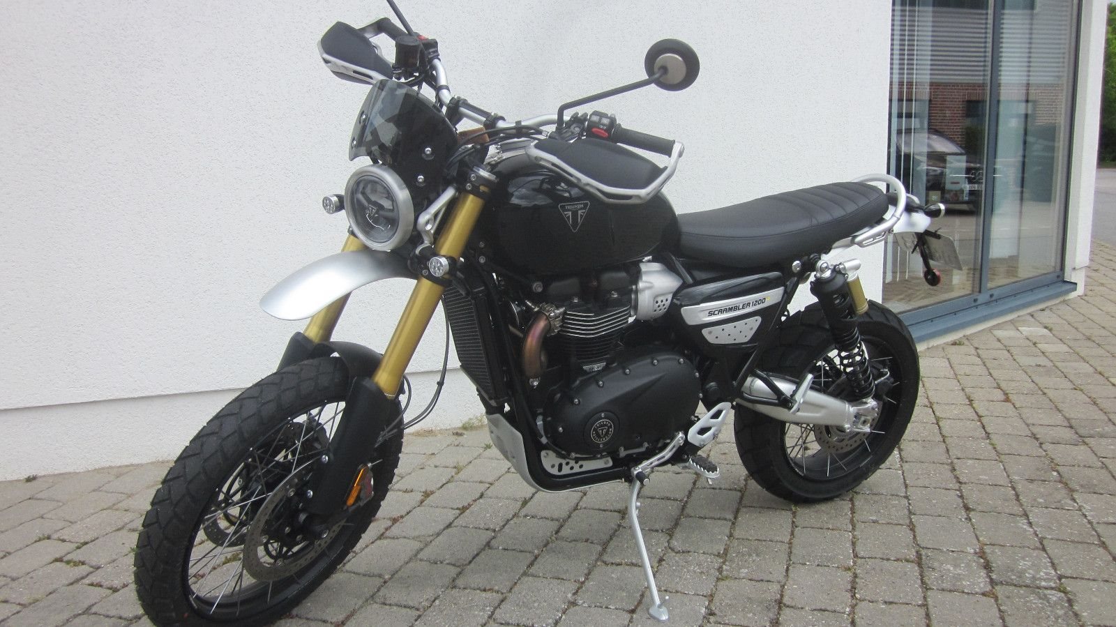 Triumph Scrambler 1200 XE 