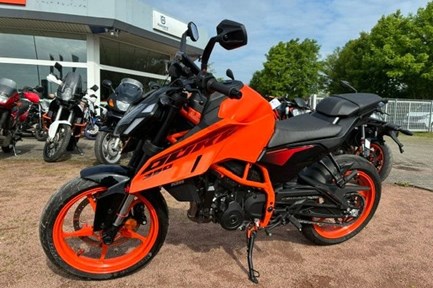 KTM 390 Duke
