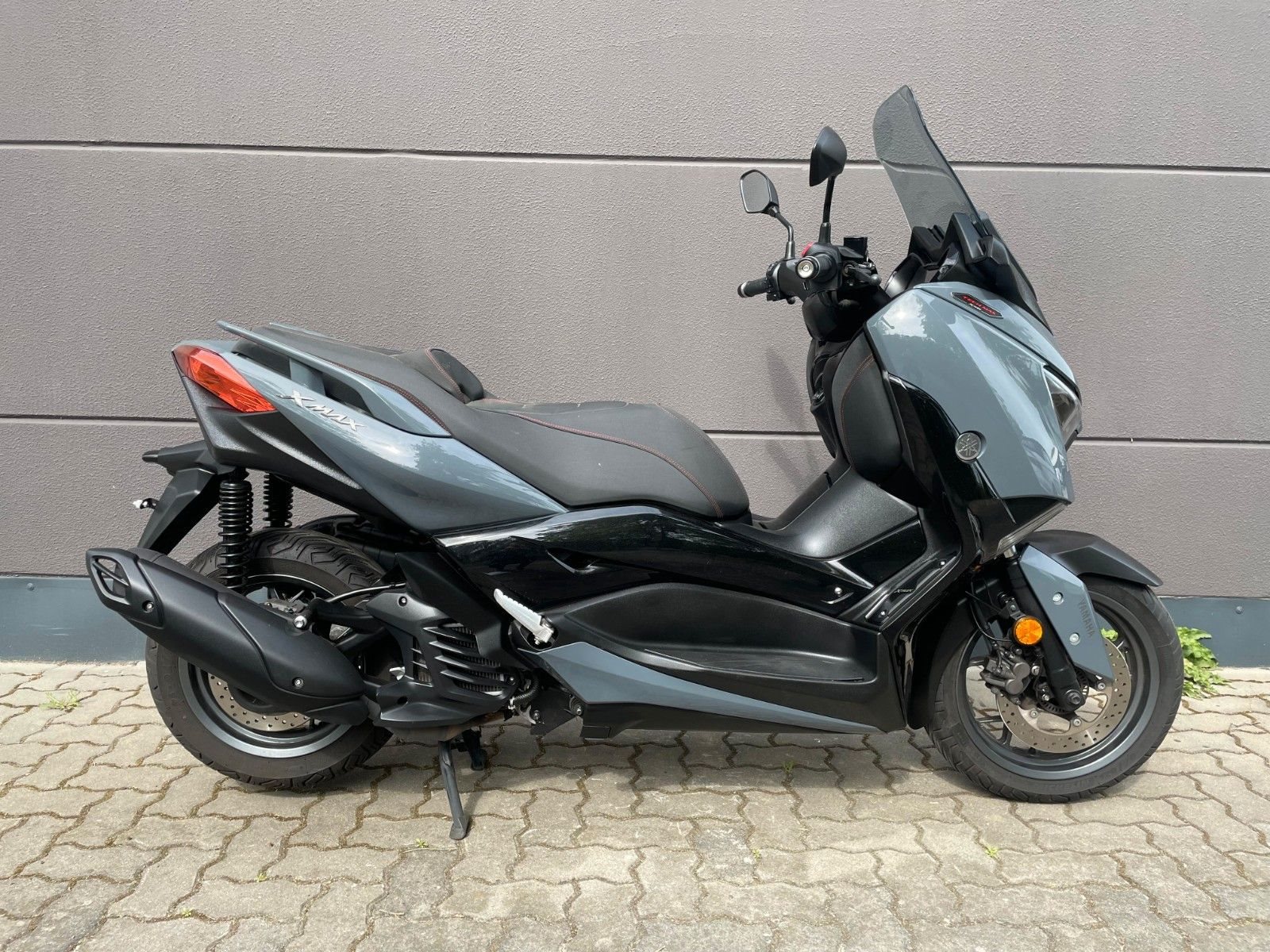 Yamaha XMAX 125