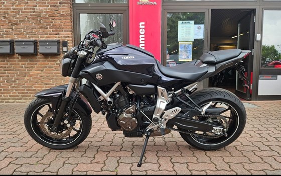 Gebrauchtmotorrad Yamaha MT-07 - Bild 1
