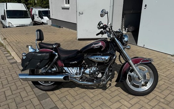 Gebrauchtmotorrad Hyosung GV 250i - Bild 1