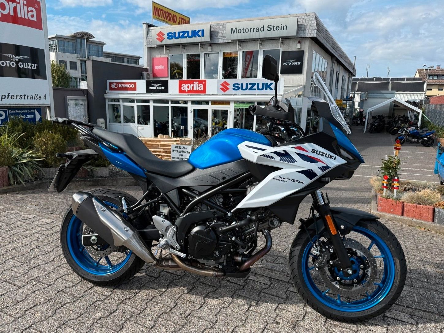 Suzuki SV-7GX