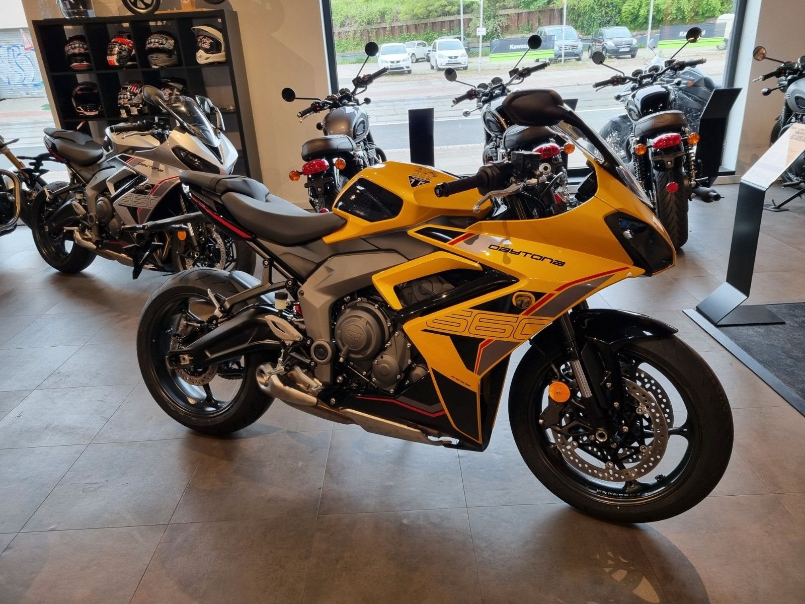 Triumph Daytona 660