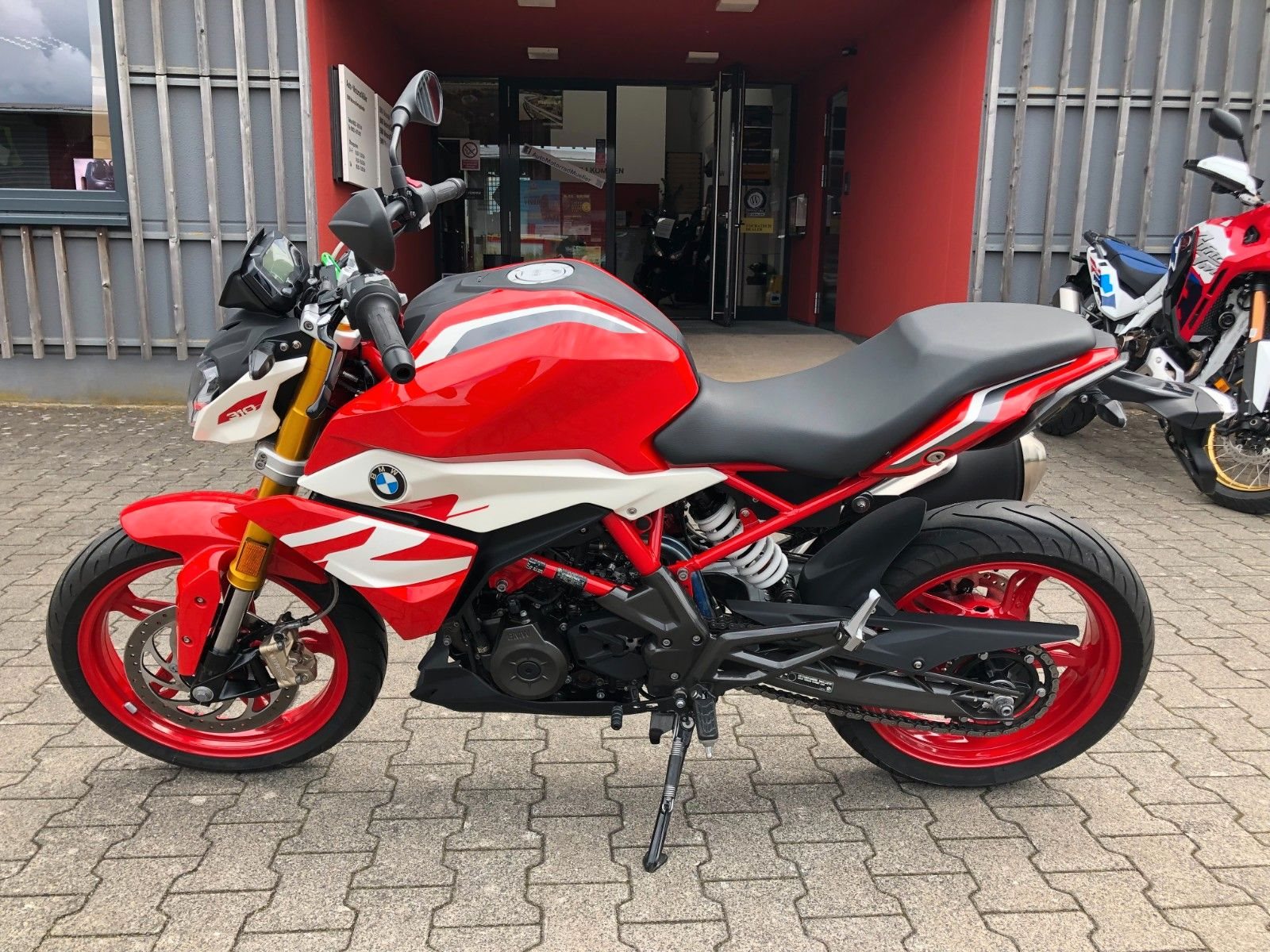 BMW G 310 R