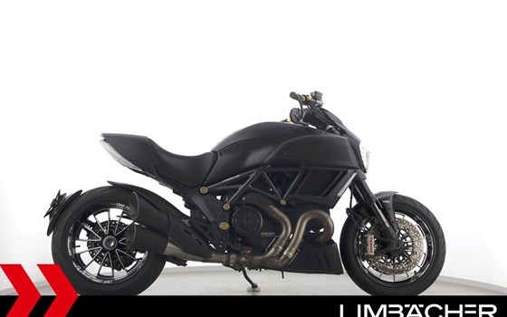Gebrauchtmotorrad Ducati Diavel Carbon - Bild 10