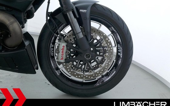 Gebrauchtmotorrad Ducati Diavel Carbon - Bild 14