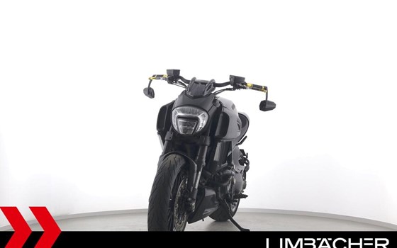 Gebrauchtmotorrad Ducati Diavel Carbon - Bild 3