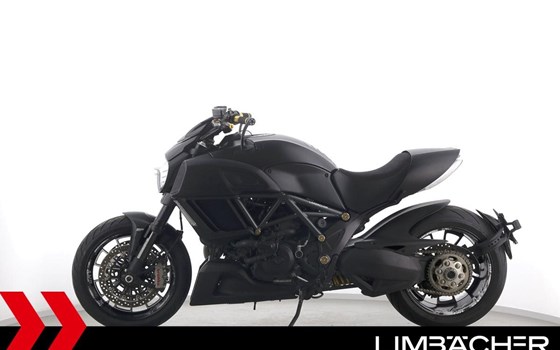 Gebrauchtmotorrad Ducati Diavel Carbon - Bild 5