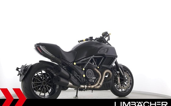 Gebrauchtmotorrad Ducati Diavel Carbon - Bild 9