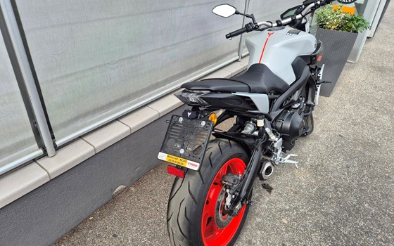 Gebrauchtmotorrad Yamaha MT-09 - Bild 3