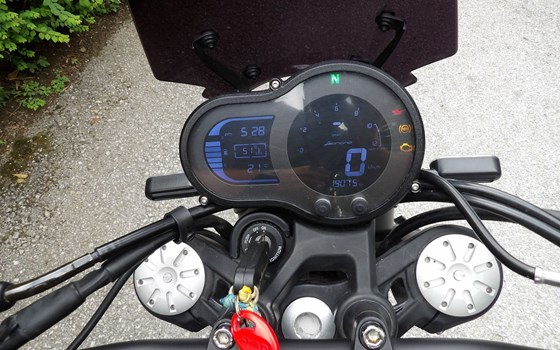 Gebrauchtmotorrad Benelli Leoncino 500 - Bild 3