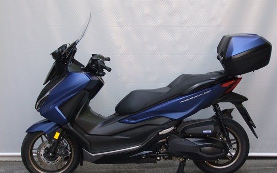 Gebrauchtmotorrad Honda Forza 350 - Bild 3