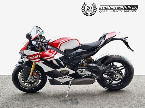 Ducati Panigale V4 Tricolore