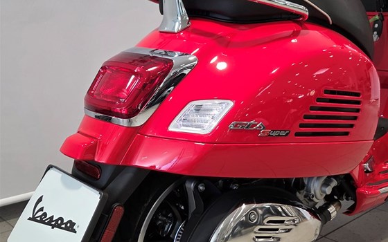 Neufahrzeug Vespa GTS 310 Super - Bild 2