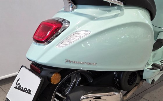 Neufahrzeug Vespa Primavera 125 - Bild 2