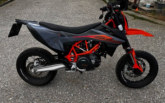 Gebrauchtmotorrad KTM 690 SMC R - Bild 3