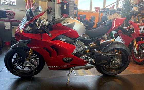 Gebrauchtmotorrad Ducati Panigale V4 R - Bild 2