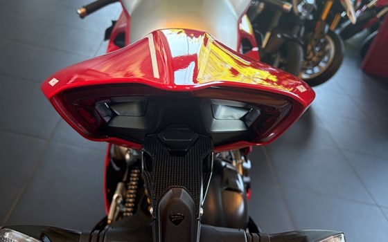 Gebrauchtmotorrad Ducati Panigale V4 R - Bild 3