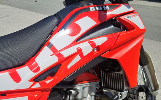 Gebrauchtmotorrad SWM RS 125 R - Bild 3