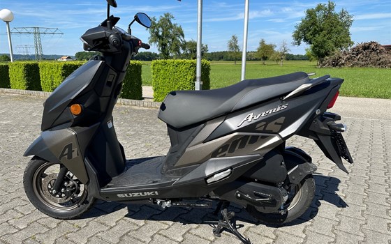 Gebrauchtmotorrad Suzuki Avenis 125 - Bild 1