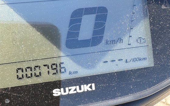 Gebrauchtmotorrad Suzuki Avenis 125 - Bild 5