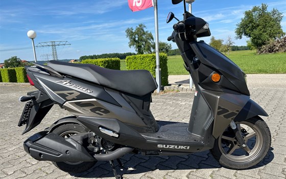 Gebrauchtmotorrad Suzuki Avenis 125 - Bild 2