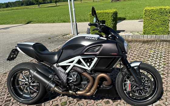 Gebrauchtmotorrad Ducati Diavel 1200 - Bild 1