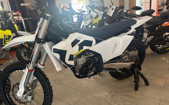 Gebrauchtmotorrad Husqvarna FC 250 - Bild 4