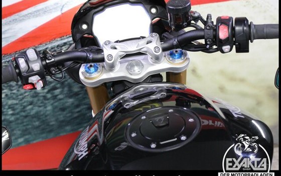 Gebrauchtmotorrad Triumph Speed Triple 1200 RS - Bild 10