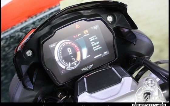 Gebrauchtmotorrad Triumph Speed Triple 1200 RS - Bild 11