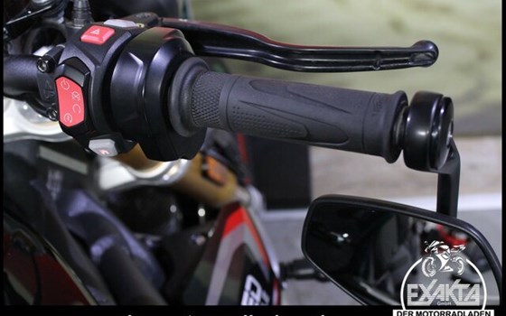 Gebrauchtmotorrad Triumph Speed Triple 1200 RS - Bild 19