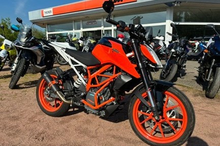KTM 390 Duke