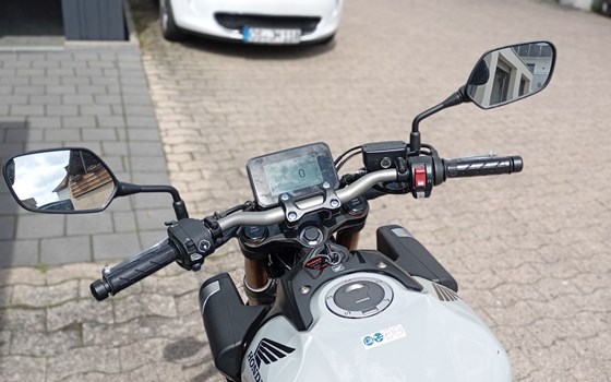 Gebrauchtmotorrad Honda CB650R - Bild 9