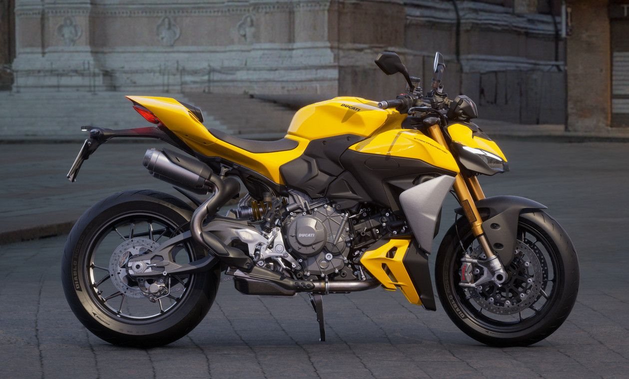 Ducati Streetfighter V2 S