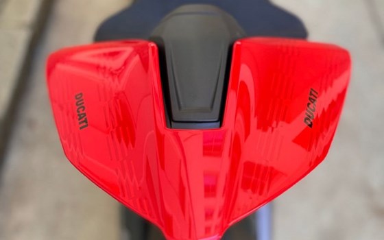 Neufahrzeug Ducati Streetfighter V4 S - Bild 9