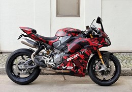 Neumotorrad Ducati Panigale V2 FB63